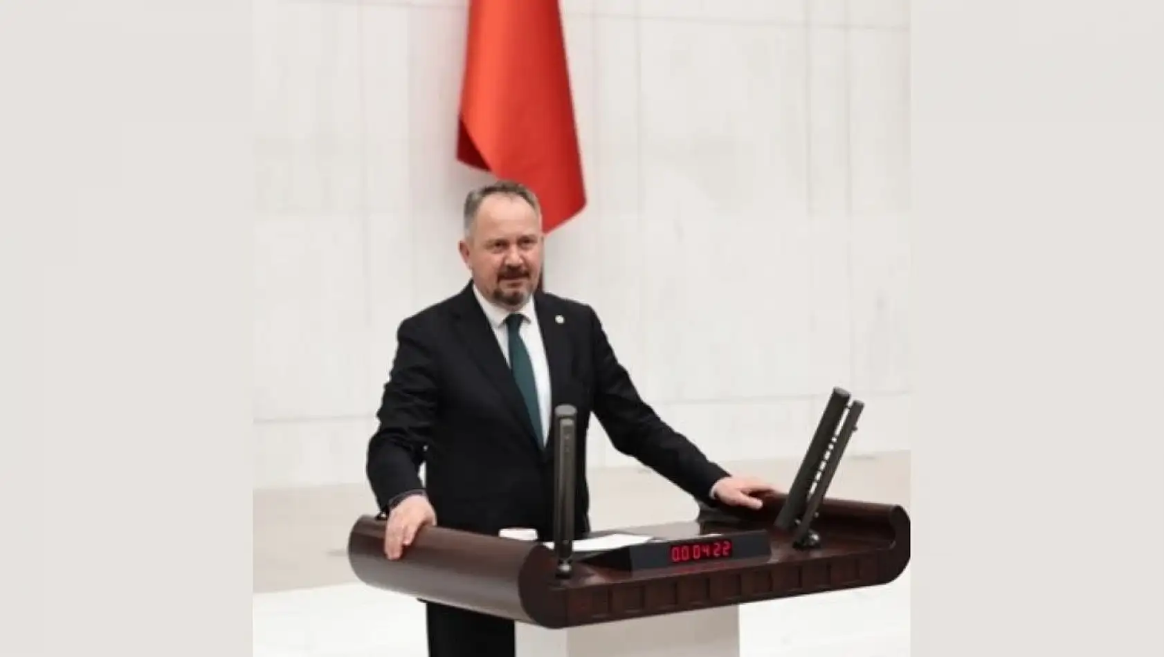 Mestan Özcan kimdir, nereli, kaç yaşında? Milletvekili maaşıyla ilgili ne dedi?