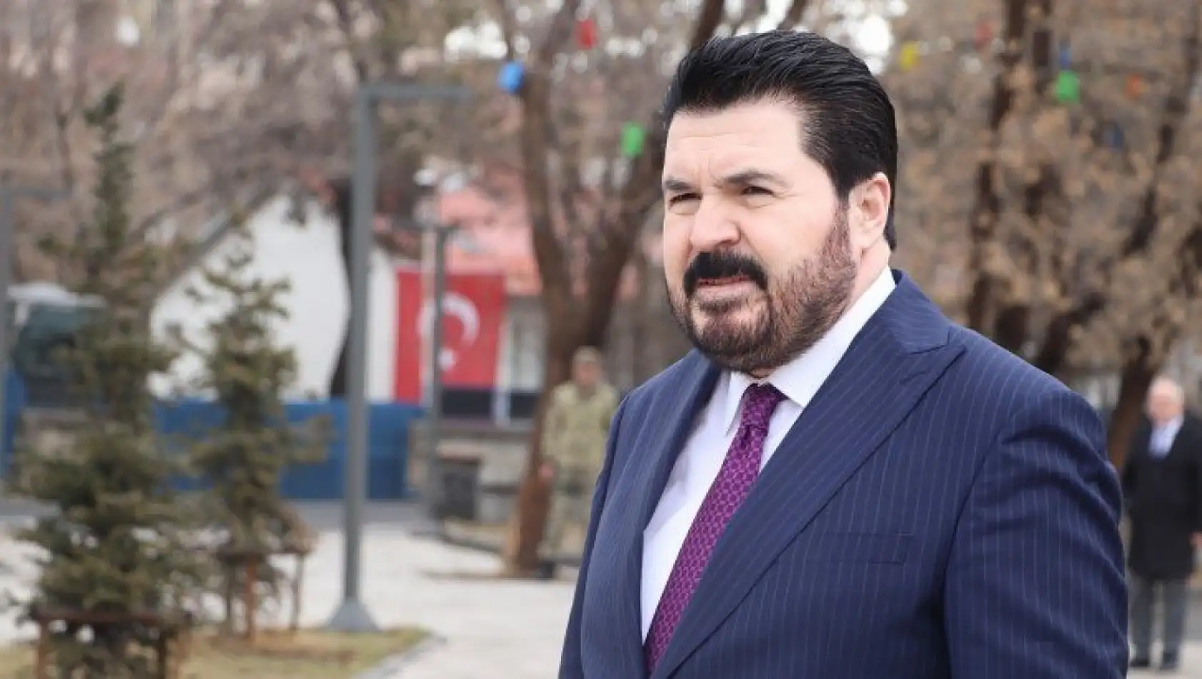 Savcı Sayan'dan AVM Projesi Tepkisi: 'Ağrı'nın Kaderine Terk Edilmesine Razı Değiliz'