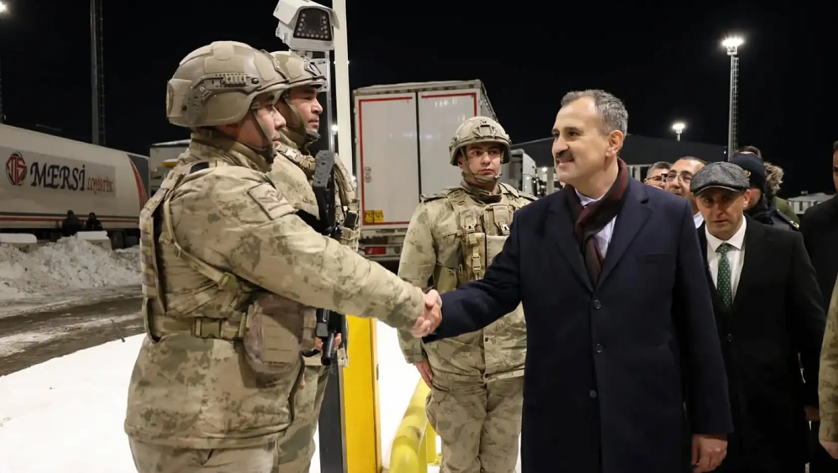 Vali Bozkurt'tan Gürbulak Sınır Kapısı'na ilk inceleme