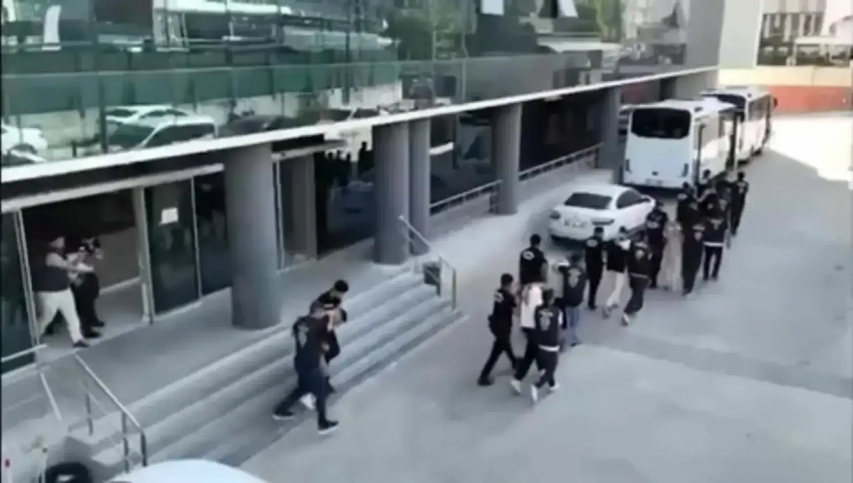 Ağrı dahil 18 ilde siber suç operasyonu: 77 şüpheli yakalandı