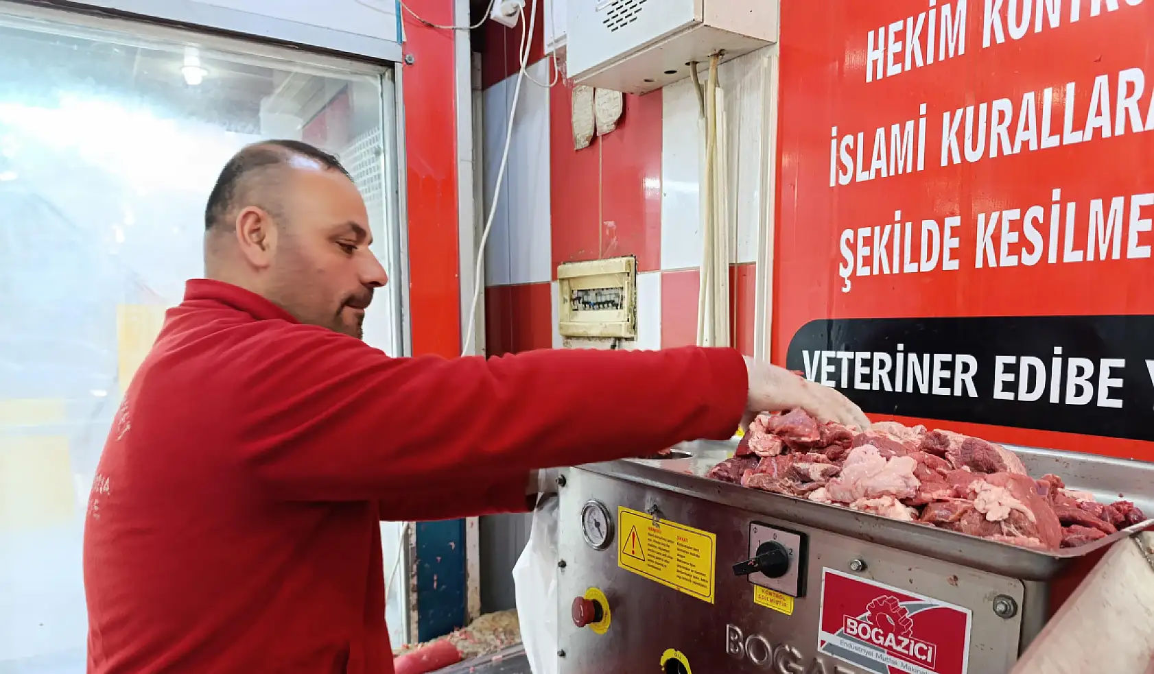 Ağrı'da kasaplarda bayram yoğunluğu devam ediyor