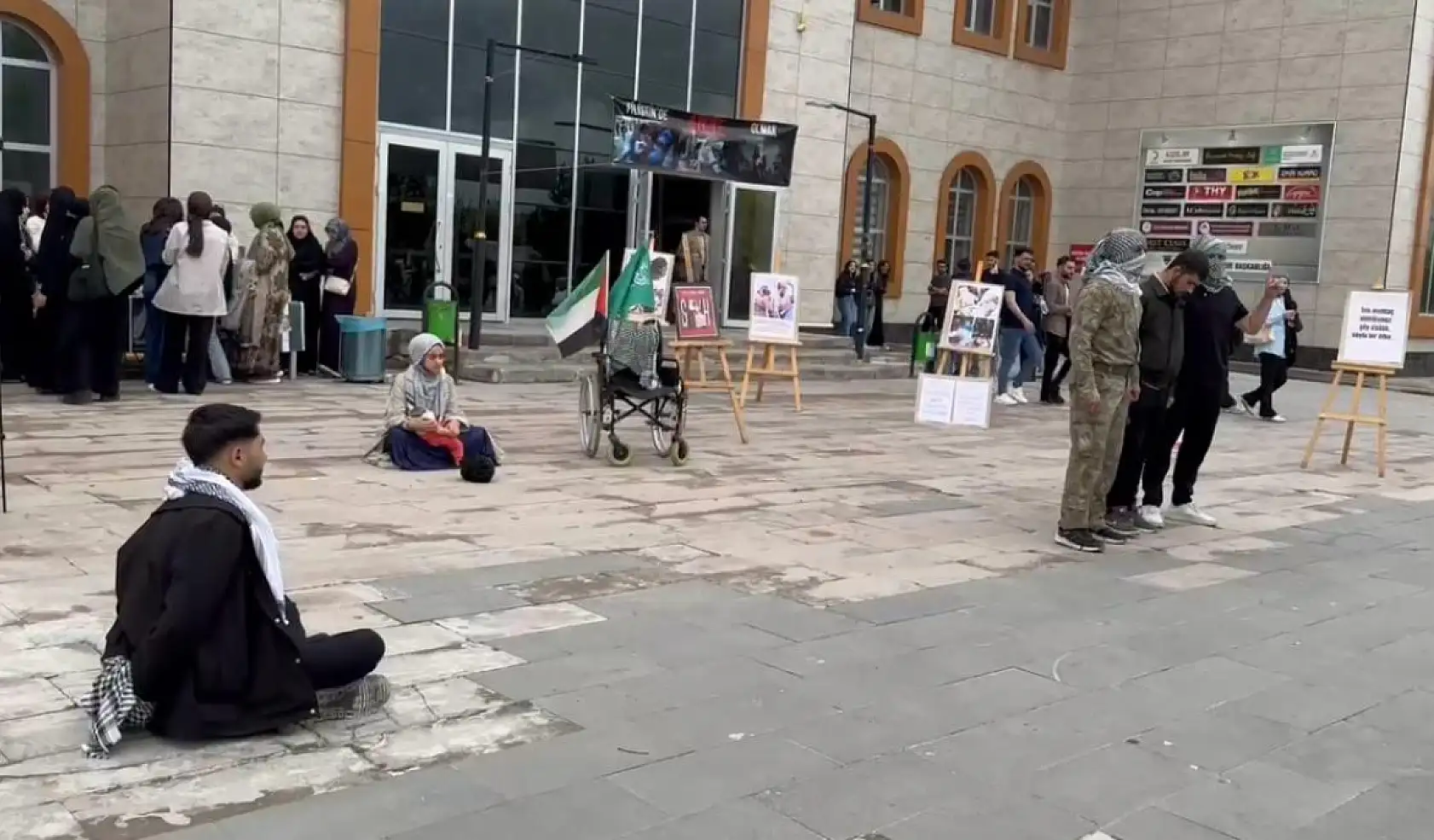 Filistin'in sesi Ağrı'dan yükseldi üniversite gençliği Filistin'i unutmadı!