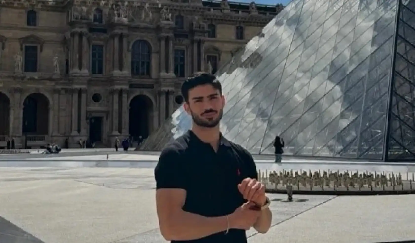 Ağrılı yakışıklı mısırcıya 6,5 milyon TL'lik reklam anlaşması!