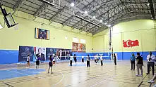 Ağrı ve Van'ın kız voleybol takımları şampiyonada karşılaştı