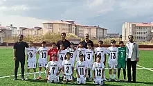 Taşlıçay'ın minikleri AGAH'ta hız kesmiyor