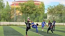 Tutak'ta 14 takımın katıldığı futbol turnuvası başladı