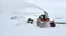 Bitlis'te karla mücadelede 18 bin kilometrelik mesai