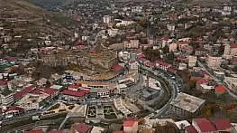 Bitlis'te Sonbahar Güzellikleri: Tarihi Çarşı ve Kalesiyle Eşsiz Manzaralar