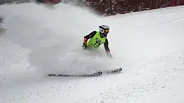 Sarıçam ormanları arasında madalya mücadelesi