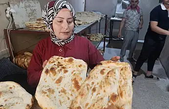 11 yıldır tandır başında, ekmeğini alın teriyle kazanıyor