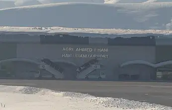 2025'te Ağrı Havalimanı'ndan kaç yolcu geçti?