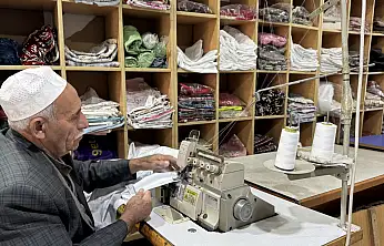 72 yaşında oğlundan devraldığı işin başına geçti
