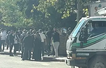 Ağrı Adliyesi önündeki 2 günlük bekleyiş sevinçle sona erdi