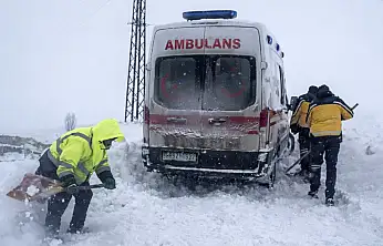 Ağrı'da 4 yaşındaki Berhan için zamanla yarıştılar