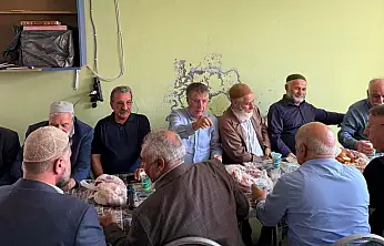 Ağrı'da 8 yıl süren husumet sonrası kucaklaştılar! İki aile sonunda barıştı