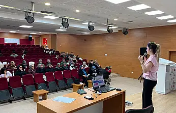 Ağrı'da anne adaylarına 'Hayat Bağım' eğitimi
