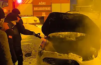 Ağrı'da araç yangını maddi hasara yol açtı