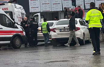 Ağrı'da köprü çıkışında feci kaza! 3 yaralı