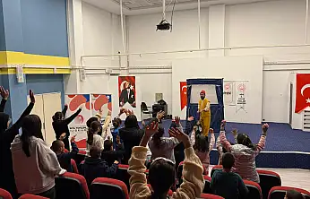 Ağrı'da cezaevindeki mahkumlar ve çocuklara özel etkinlik