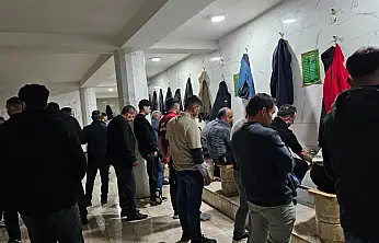 Ağrı'da cuma namazına giden vatandaşlar susuz kaldı