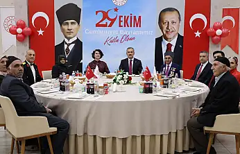 Ağrı'da Cumhuriyet'in 103. yılı resepsiyonla kutlandı