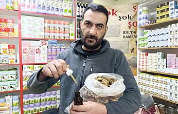 Ağrı'da doğal ürünlere ilgi arttı, udi hindi bitkisi ve bal karışımı dikkat çekti