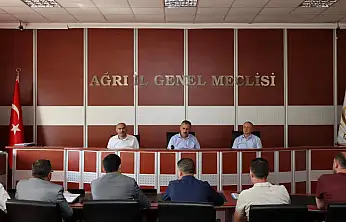 Ağrı'da eğitimde dev yatırım: 16 derslikli 9 okul için imzalar atıldı