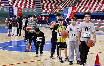 Ağrı'da geleceğin basketbolcuları için seçmeler tamamlandı