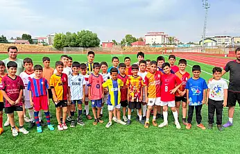 Ağrı'da geleceğin şampiyonları yaz spor okullarında yetişiyor