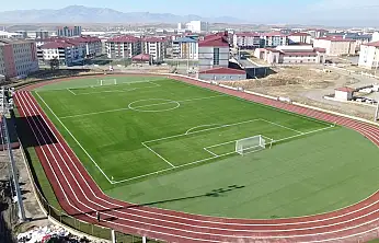 Ağrı'da gençler için yeni bir spor sahası daha faaliyete geçti