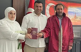 Ağrı'da 'İki İnsan Bir Hayat' projesi kapsamında ilk resmi nikah kıyıldı
