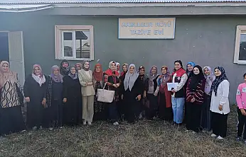 Ağrı'da kadın çiftçilere verimli üretimin yolları anlatıldı