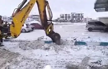 Ağrı'da kar engeline karşı hastane seferberliği