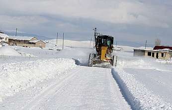Ağrı'da kar yağışının ardından 563 köy yolu ulaşıma açıldı