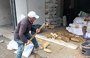 Ağrı'da kışla birlikte yakacak odun satışları hareketlendi