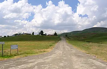 Ağrı'da kırsala konforlu ulaşım için parke seferberliği