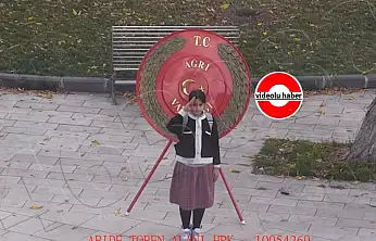 Ağrı'da Küçük Asmin'in duygulandıran Atatürk sevgisi