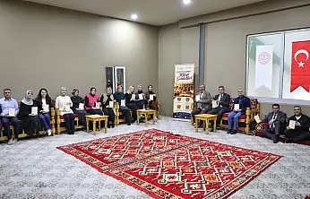Ağrı'da öğretmenler bu kez kitapların başında buluştu