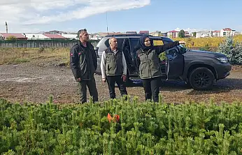Ağrı'da önce denetledi sonra fidan dikimi için talimat verdi