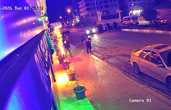 Ağrı'da otomobil ile iki motosiklet çarpıştı: 2 yaralı
