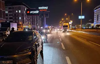 Ağrı'da otomobilin çarptığı iki kadından biri hayatını kaybetti