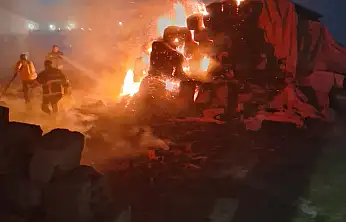 Ağrı'da saman yangını paniğe neden oldu