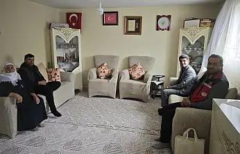 Ağrı'da şehitlerin emanetleri yalnız bırakılmadı