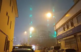 Ağrı'da soğuk hava ile birlikte gece sis oluştu