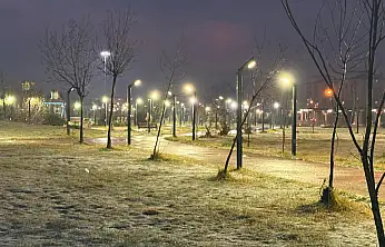 Ağrı'da soğuklar etkisini artırdı, açık alanlarda hareketlilik azaldı