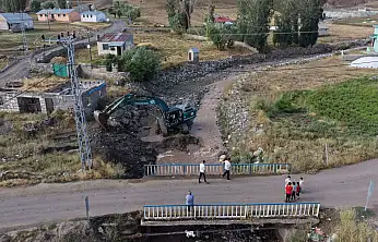 Ağrı'da taşkın sonrası ekipler Aşağı Pamuktaş'ta sahaya indi