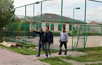 Ağrı'da tenis kortları yenileniyor