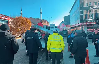 Ağrı'da trafik düzeni için polis sahada: Eski Van Caddesi'nde önemli düzenleme