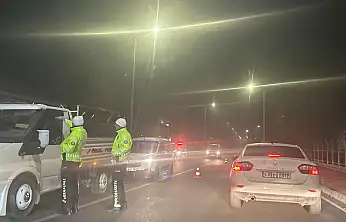 Ağrı'da trafik uygulaması artırıldı: Yurda yakın bölgede sıkı kontrol