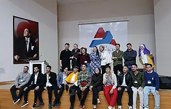 Ağrı'da üniversite öğrencileri sanatı sosyal sorumlulukla buluşturdu